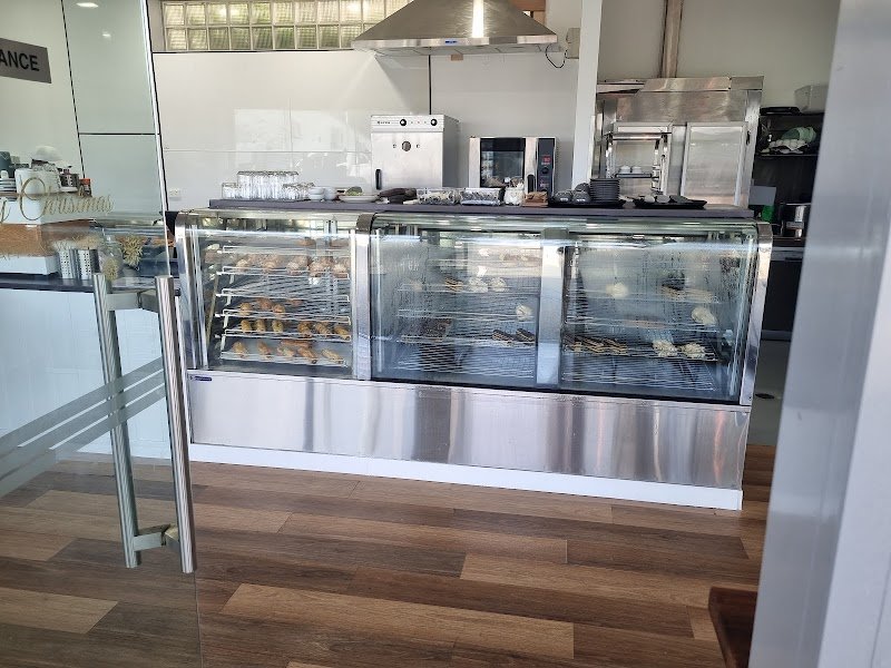 22 Cribb St French Pâtisserie Caloundra photo 4